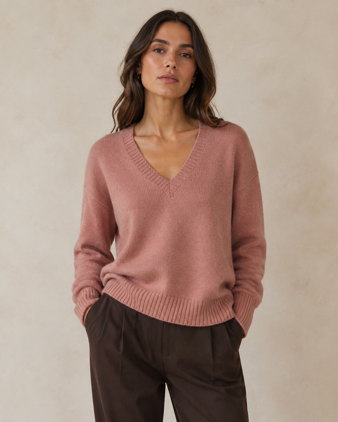 DEMO-AI-concept-nola-relaxed-v-neck-main